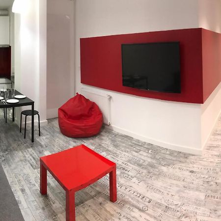 Smart-Tech Plaza Apartment サラマンカ エクステリア 写真